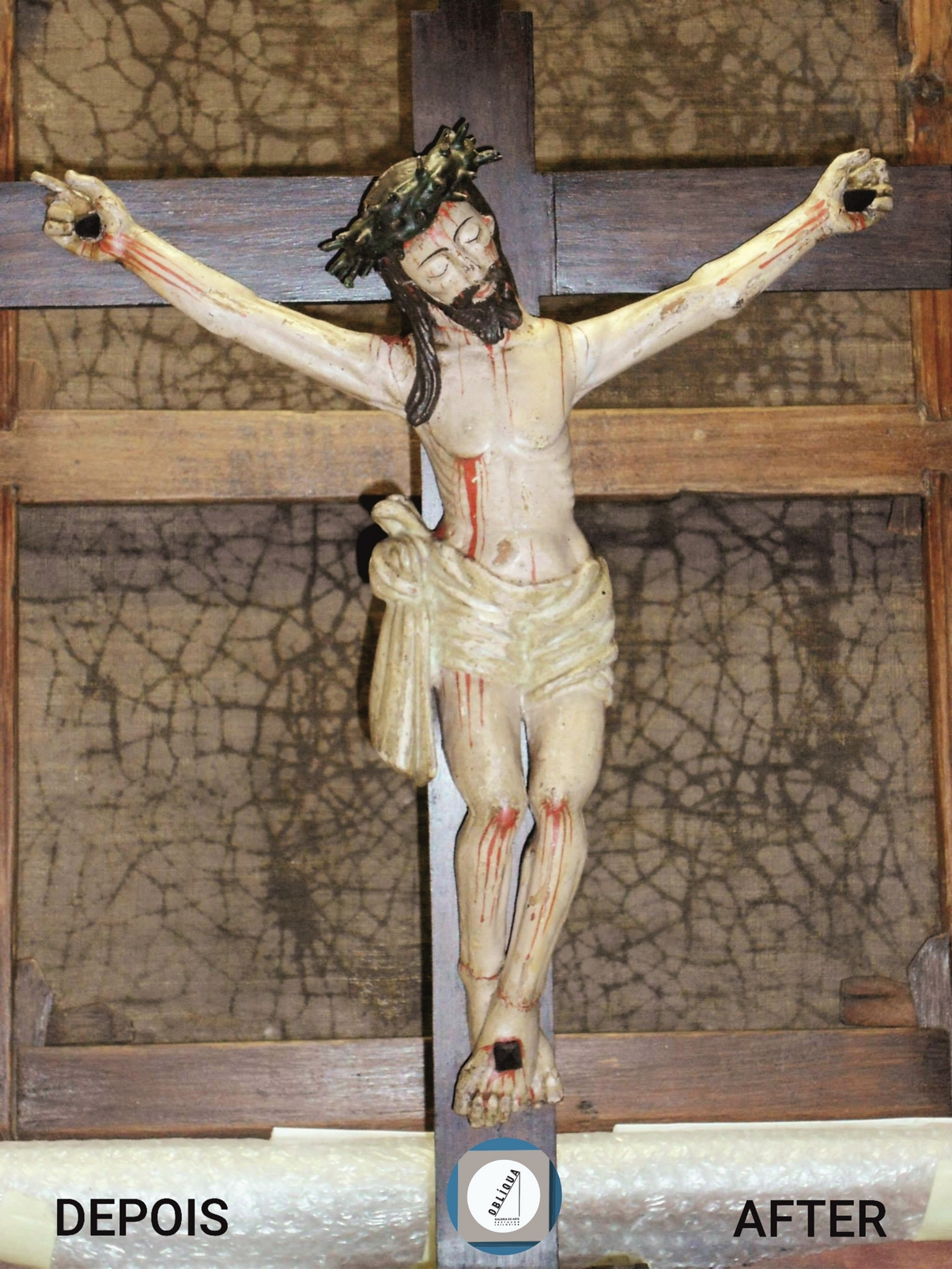 crucifixo em pau-santo com cristo policromado1.4B.jpg
